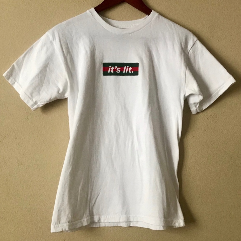 AC ARTIST COLLECTIVE “it’s lit.” StreetStyle Tee